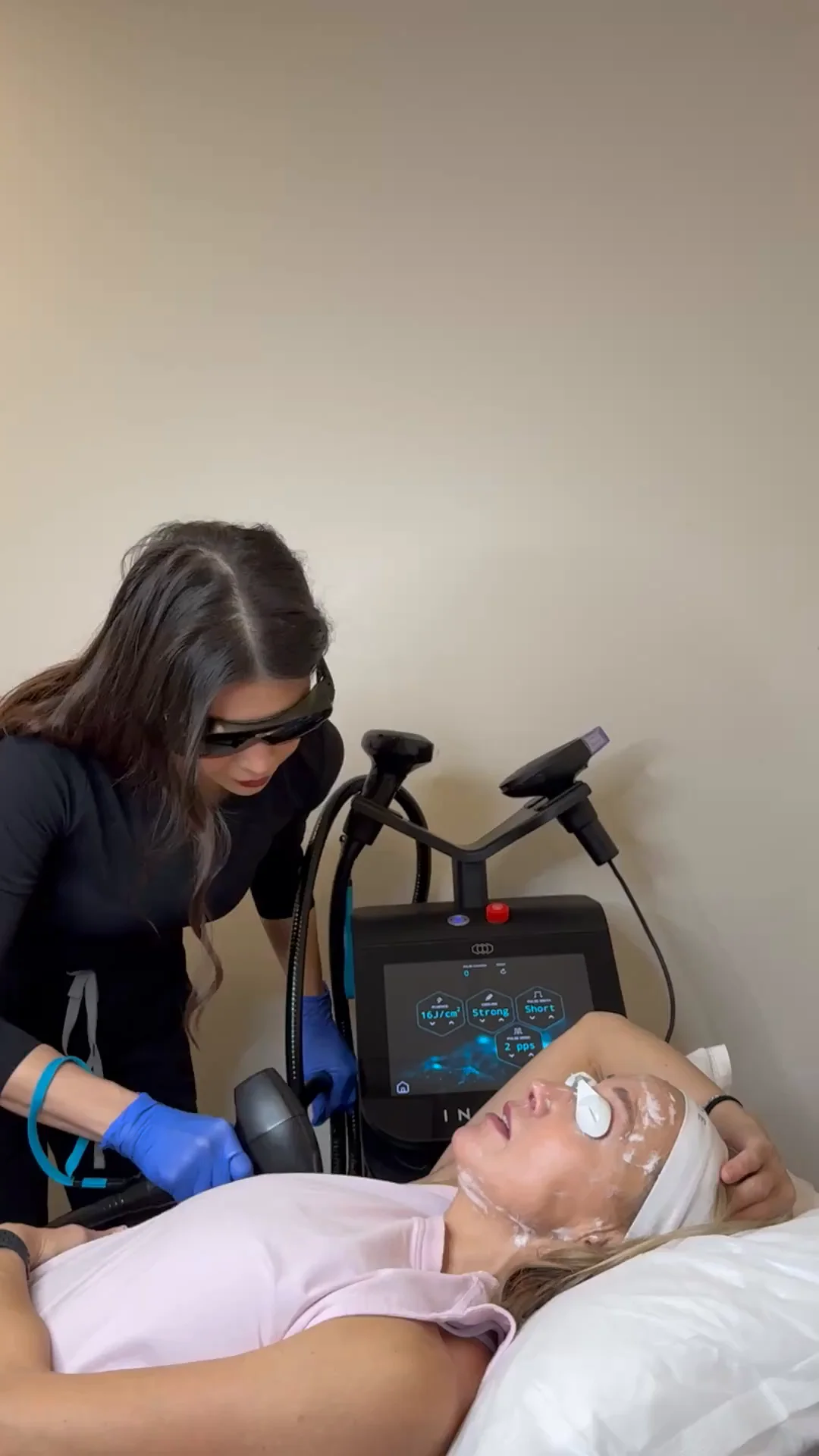 Lumecca Peak IPL and DiolazeXL laser hair removal treatments in Kelowna, BC